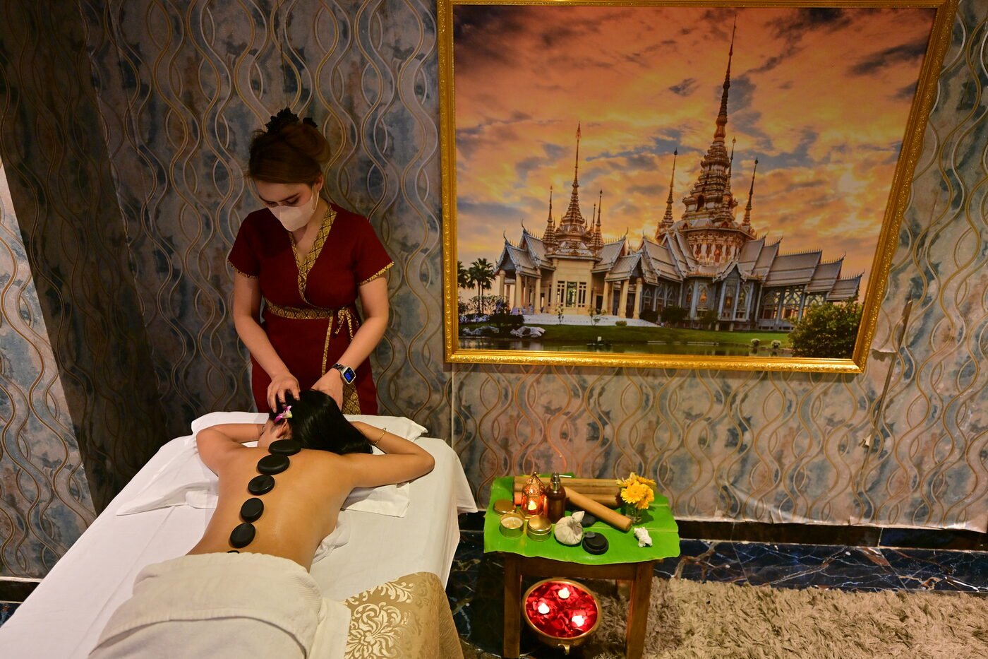 Royal Four Hand Massage at 111 International Spa