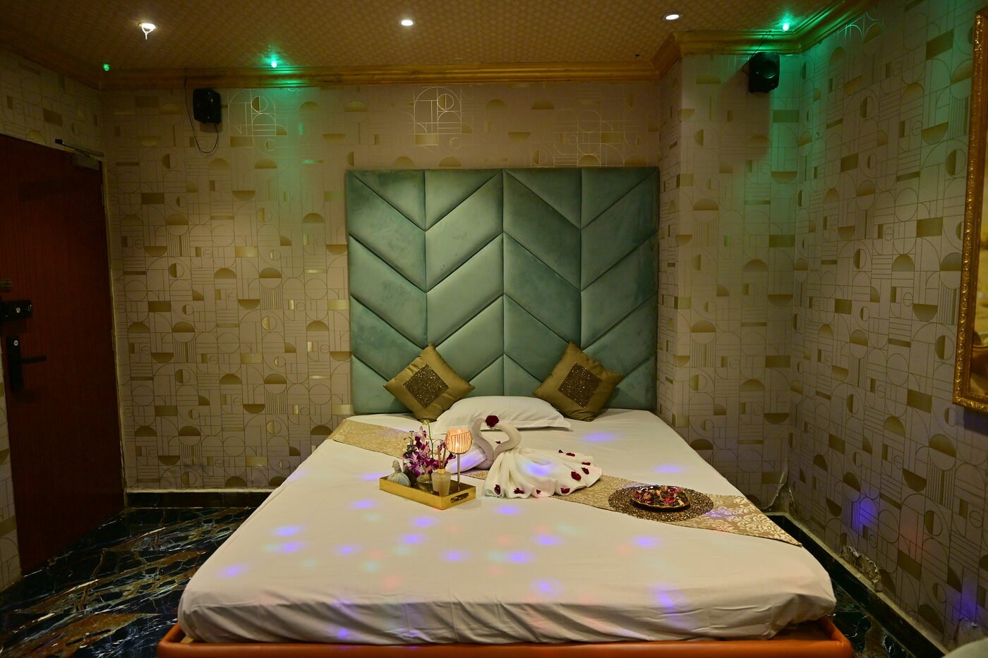 Private Suites at 111 International Spa